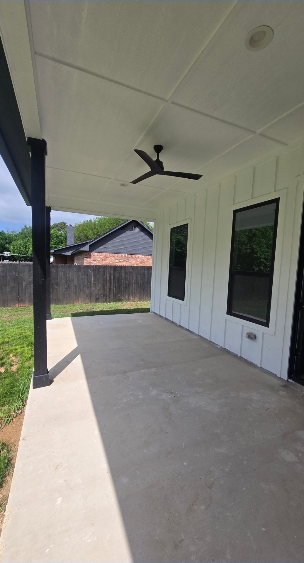 1106 East Sixth Street Springtown TX 76082