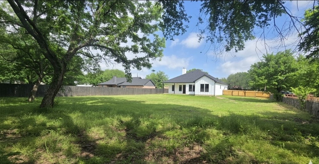 1106 East Sixth Street Springtown TX 76082
