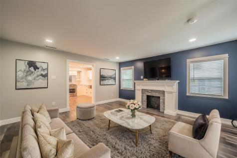 1015 Epenard Street Dallas TX 75211