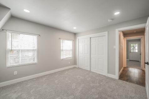 1015 Epenard Street Dallas TX 75211