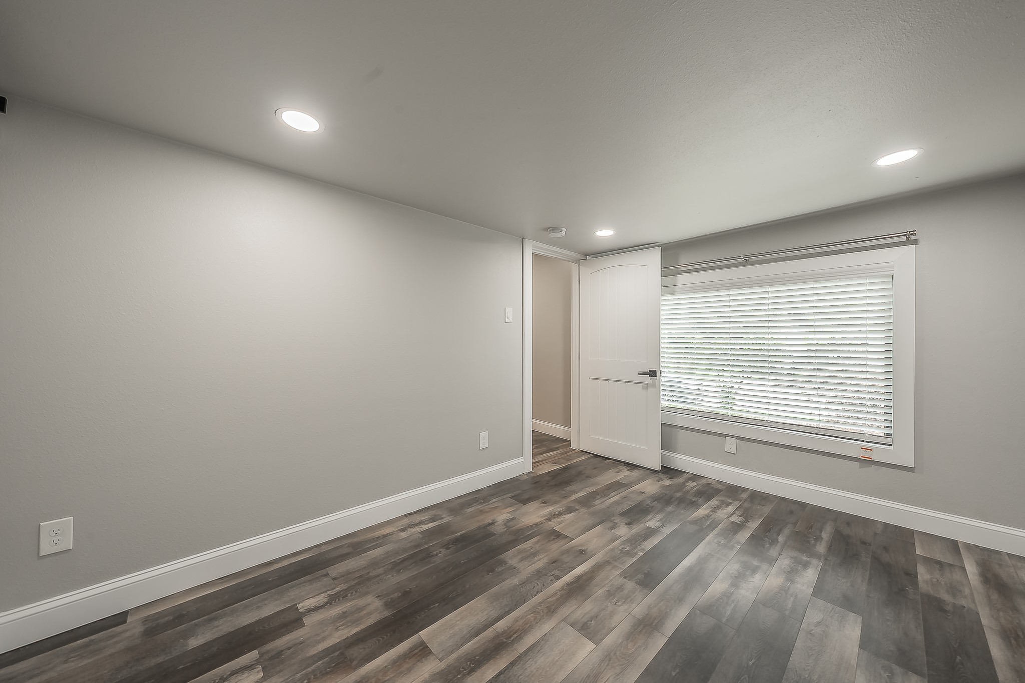 1015 Epenard Street Dallas TX 75211