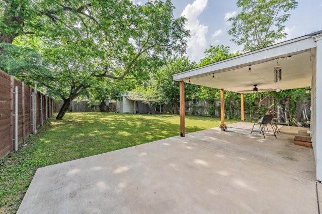 1015 Epenard Street Dallas TX 75211