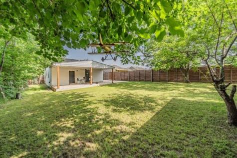 1015 Epenard Street Dallas TX 75211