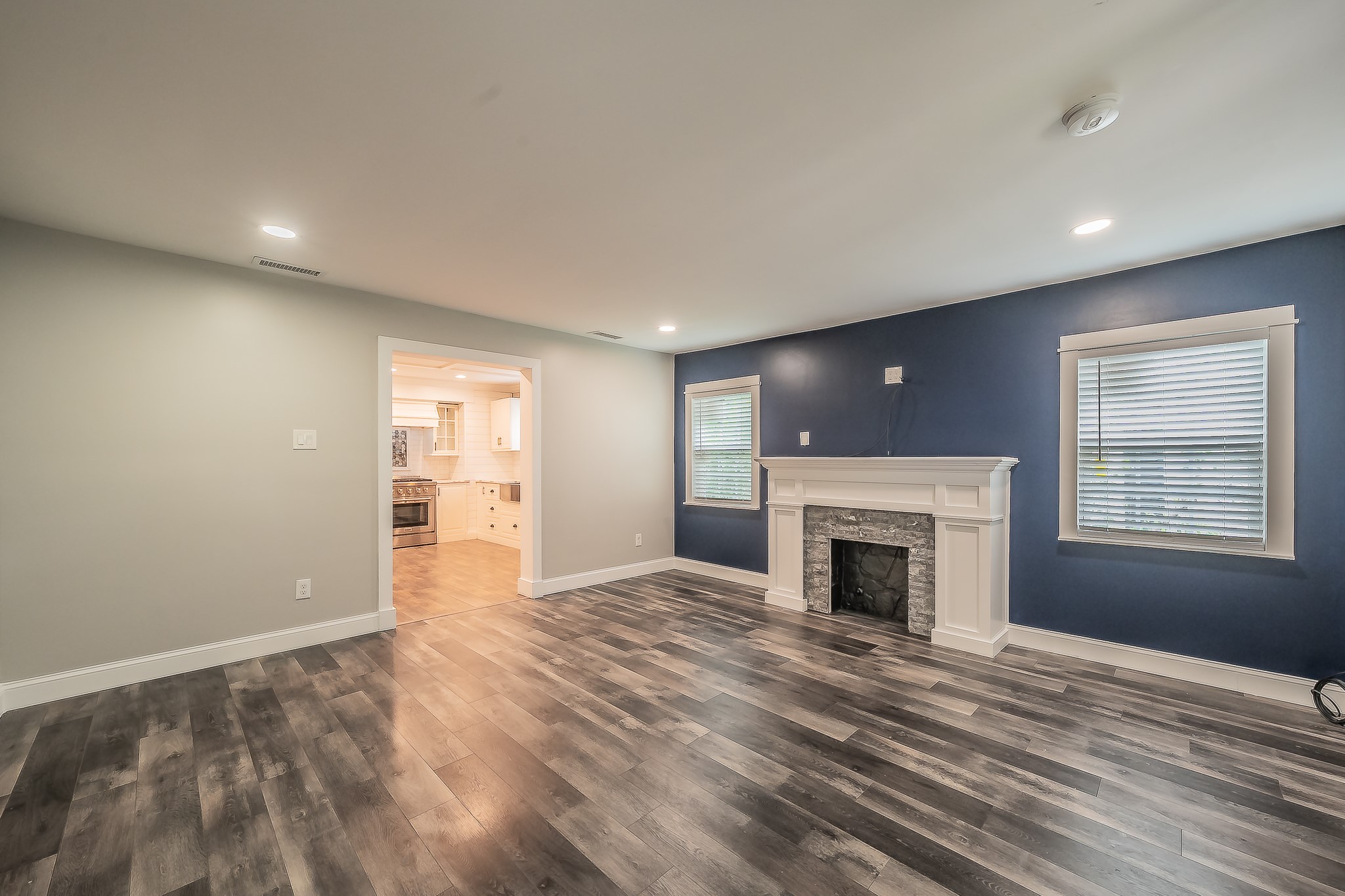 1015 Epenard Street Dallas TX 75211