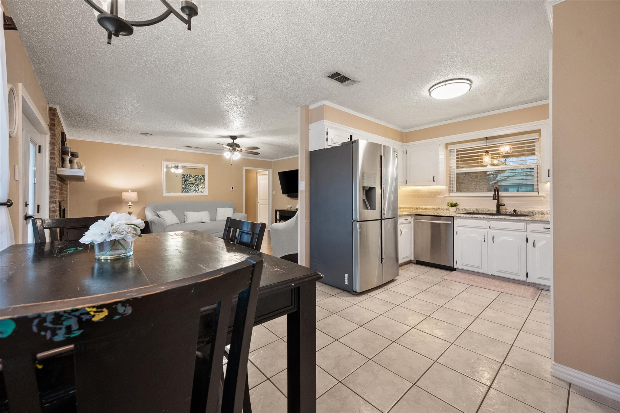 806 Ridgeway Road Joshua TX 76058