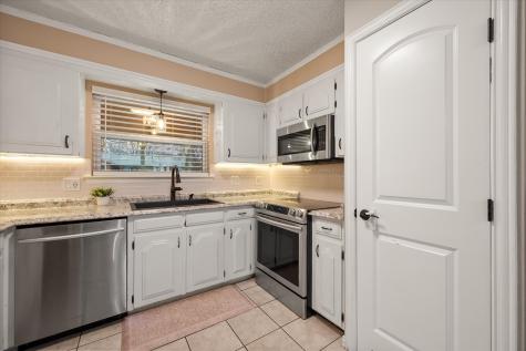 806 Ridgeway Road Joshua TX 76058