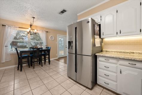 806 Ridgeway Road Joshua TX 76058