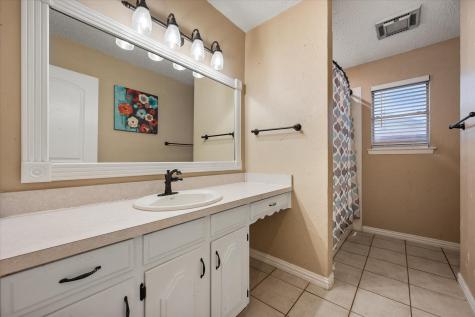 806 Ridgeway Road Joshua TX 76058