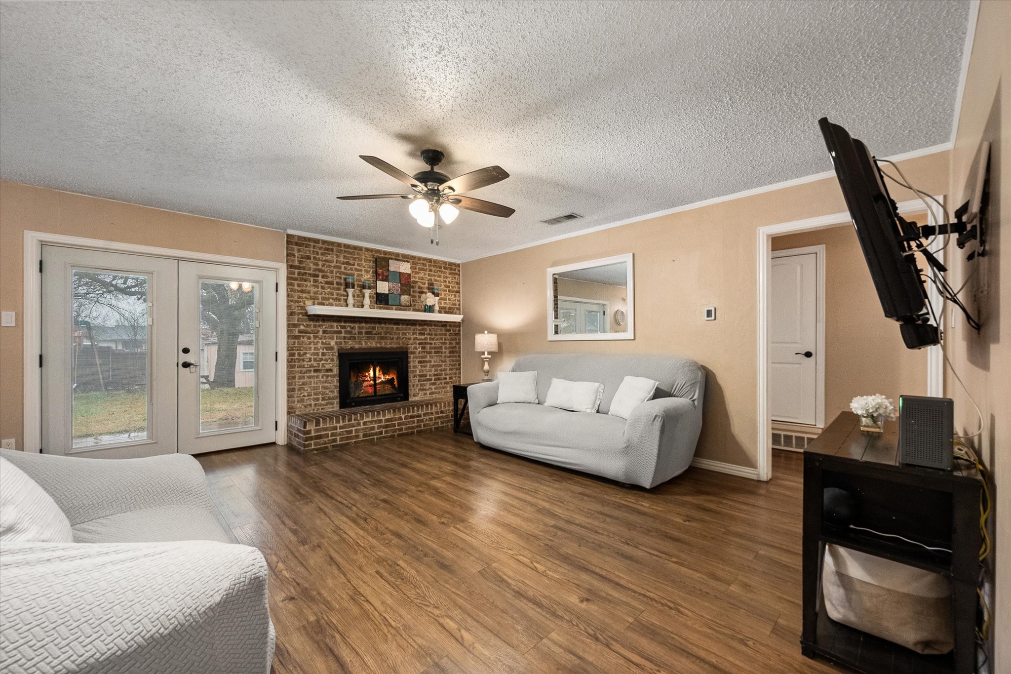 806 Ridgeway Road Joshua TX 76058