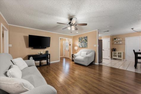 806 Ridgeway Road Joshua TX 76058