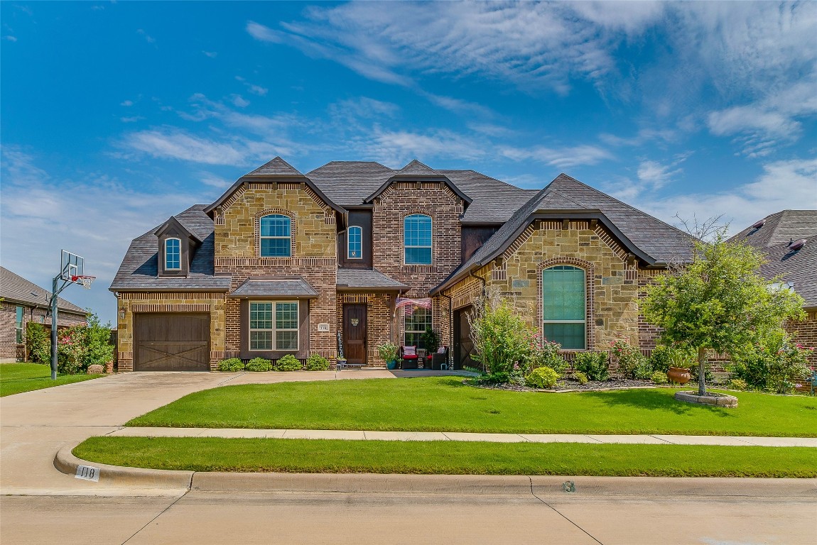 118 Fairweather Drive Burleson TX 76028