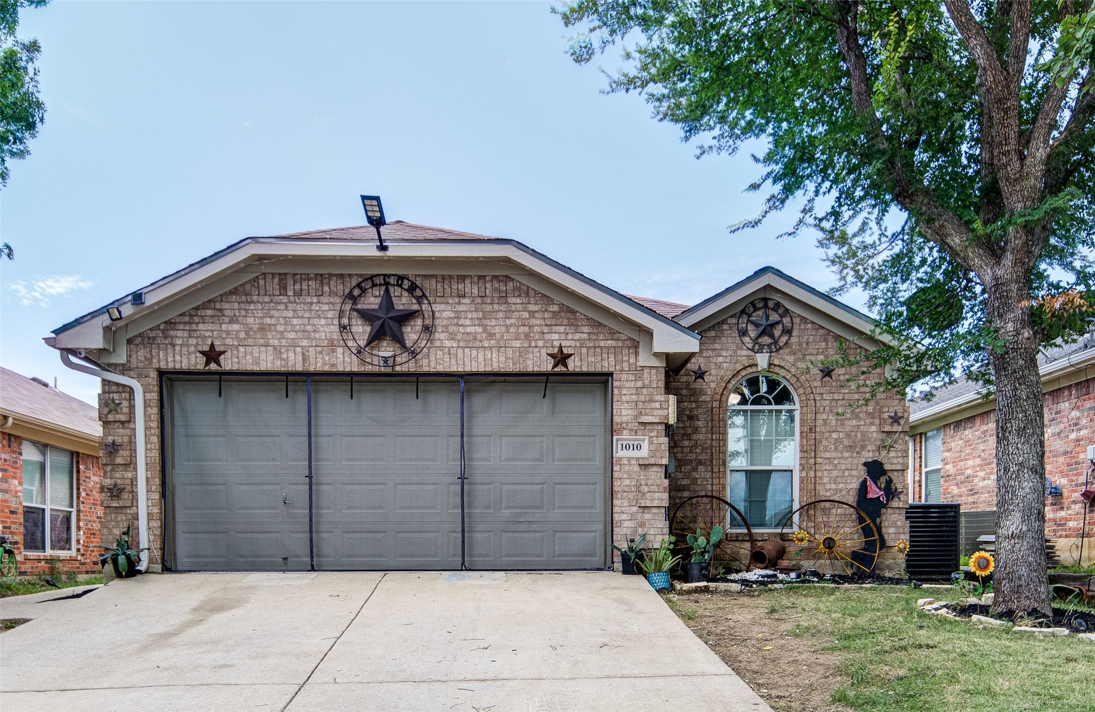 1010 Savage Drive Denton TX 76207