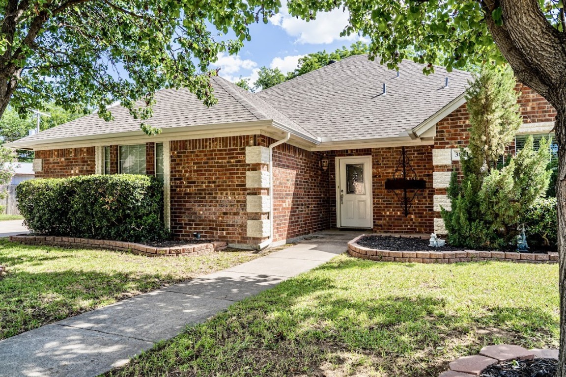 3801 Park Oaks Court North Richland Hills TX 76180