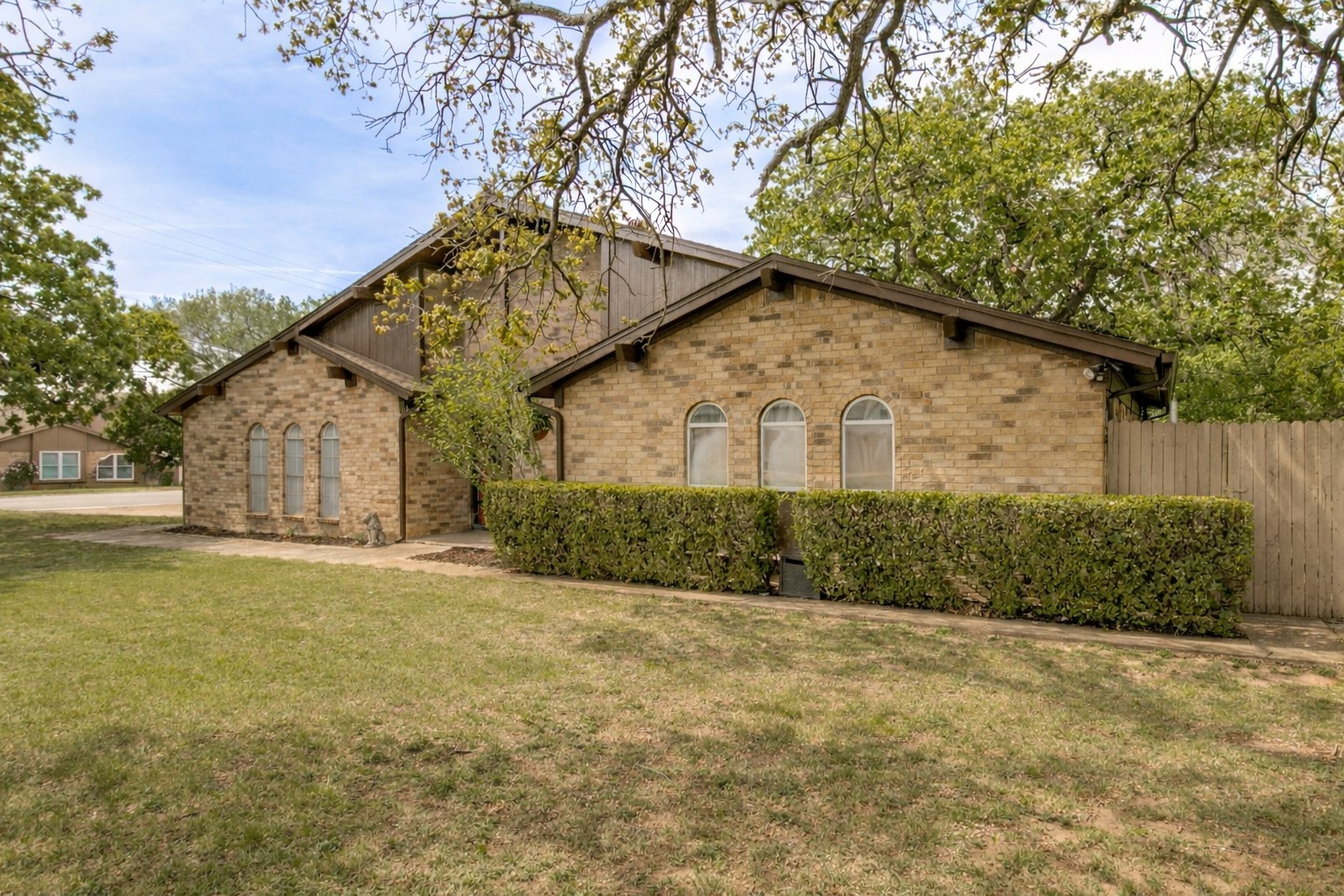 6917 Smithfield Road North Richland Hills TX 76182