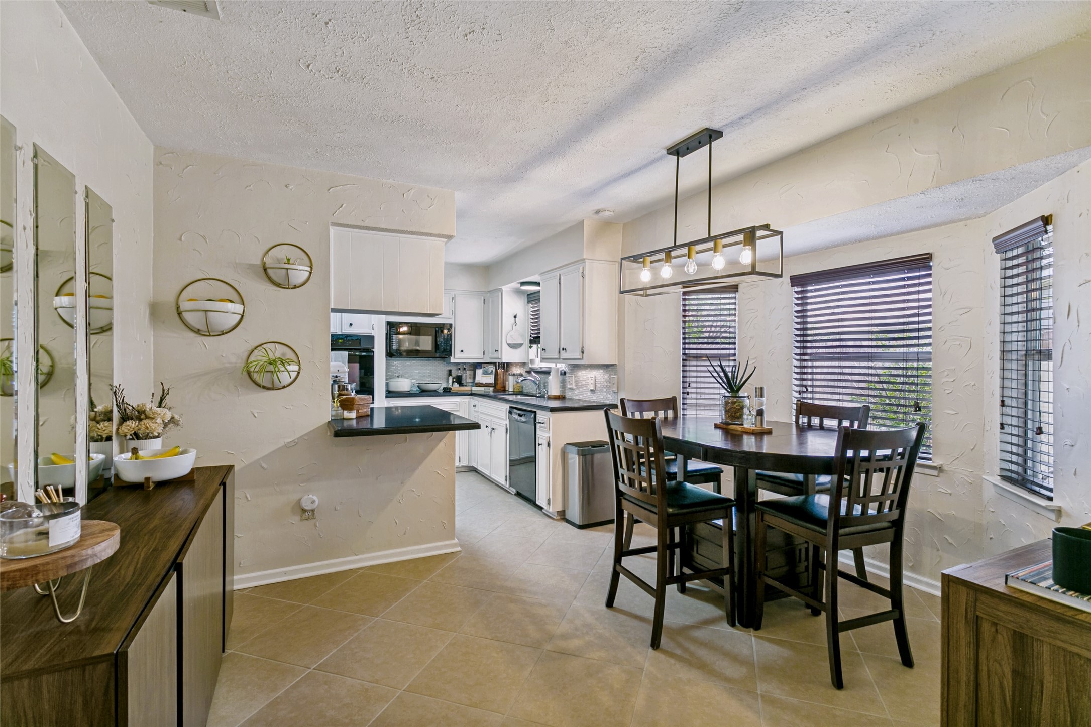 6917 Smithfield Road North Richland Hills TX 76182