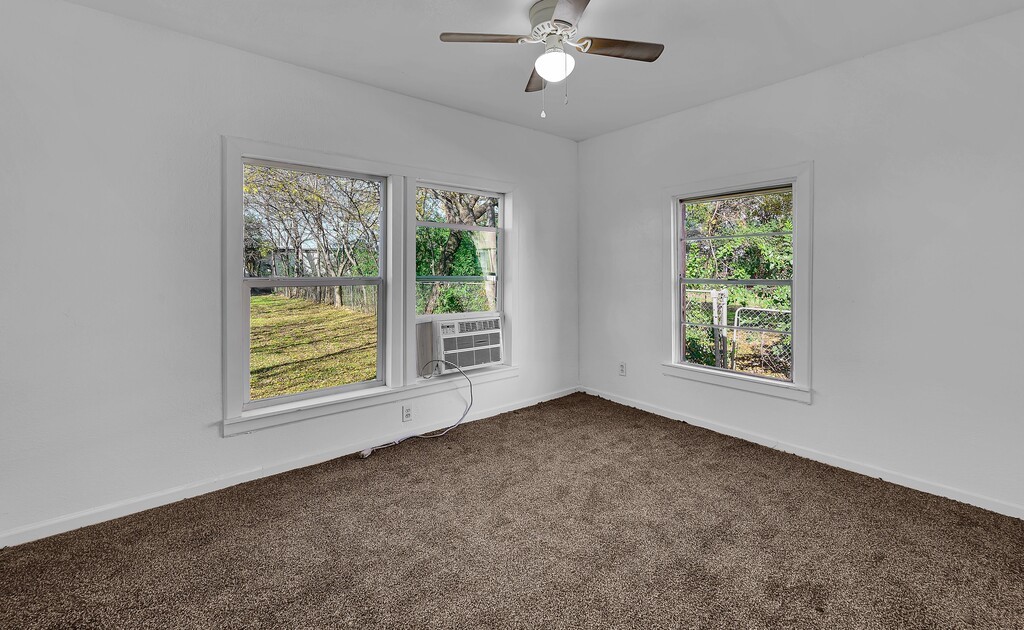 927 Oakwood Avenue Waco TX 76706