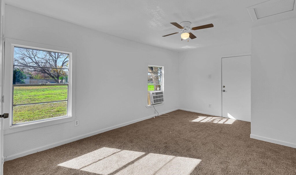 927 Oakwood Avenue Waco TX 76706