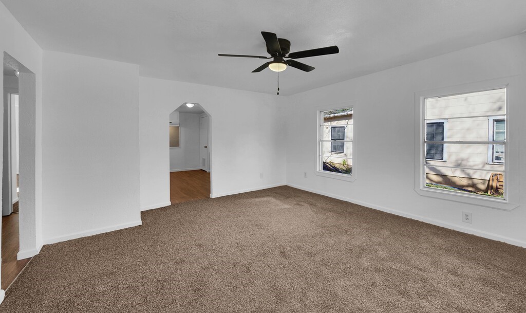 927 Oakwood Avenue Waco TX 76706