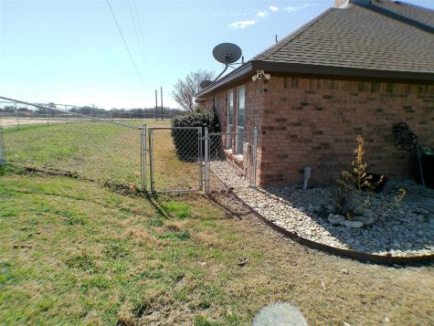 200 County Road 3170 Decatur TX 76234