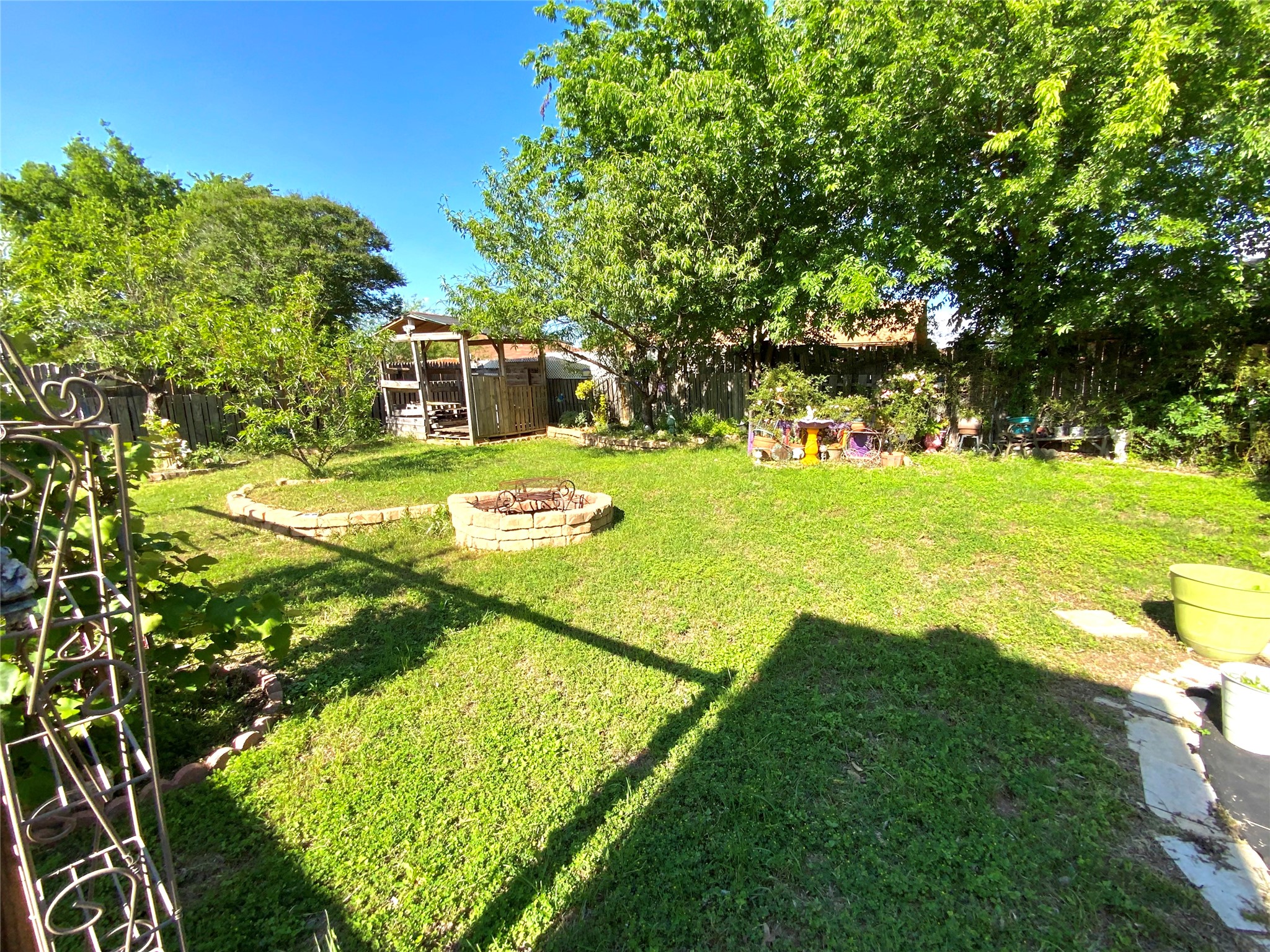 6917 Penhurst Drive Fort Worth TX 76133