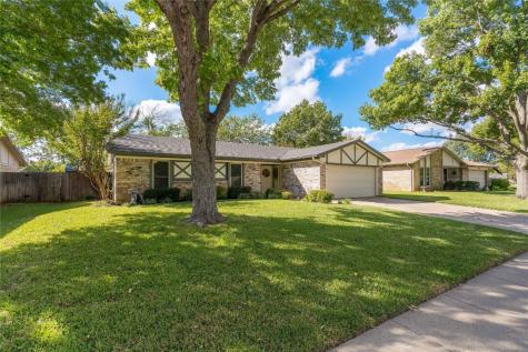 2917 Highgate Lane Bedford TX 76021