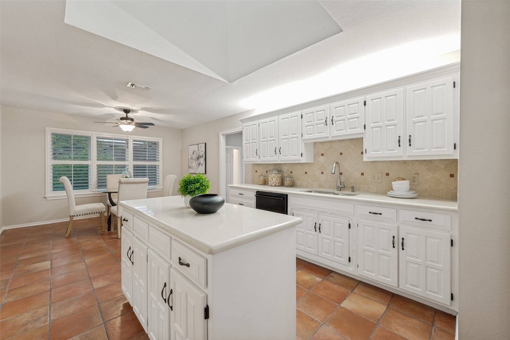3814 Danbury Drive Arlington TX 76016