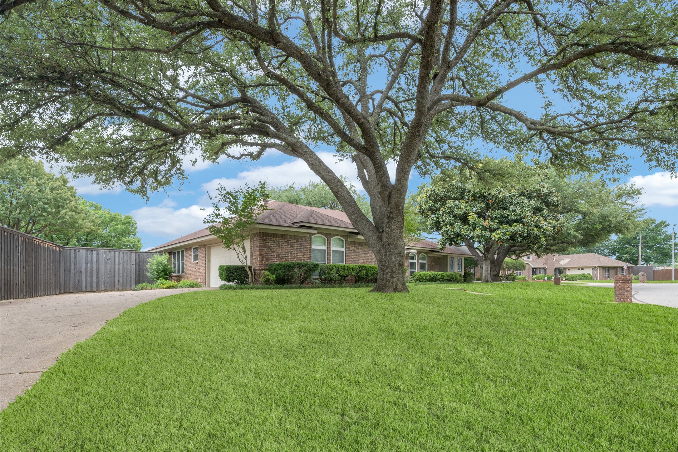 3814 Danbury Drive Arlington TX 76016