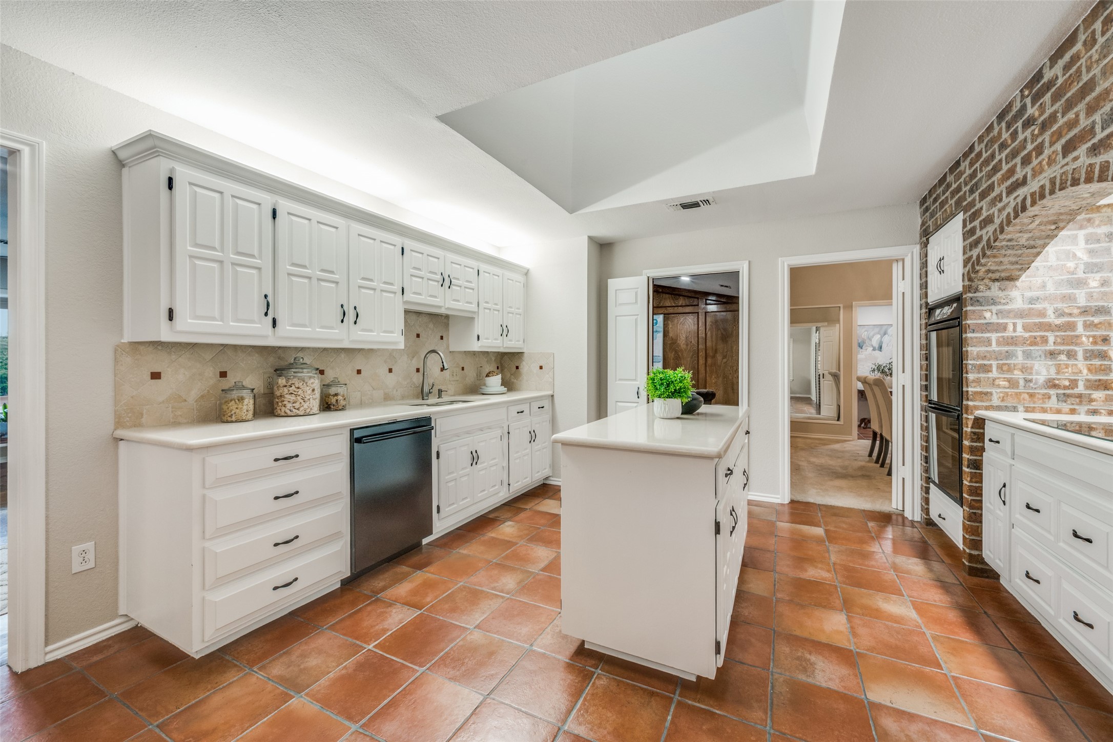 3814 Danbury Drive Arlington TX 76016