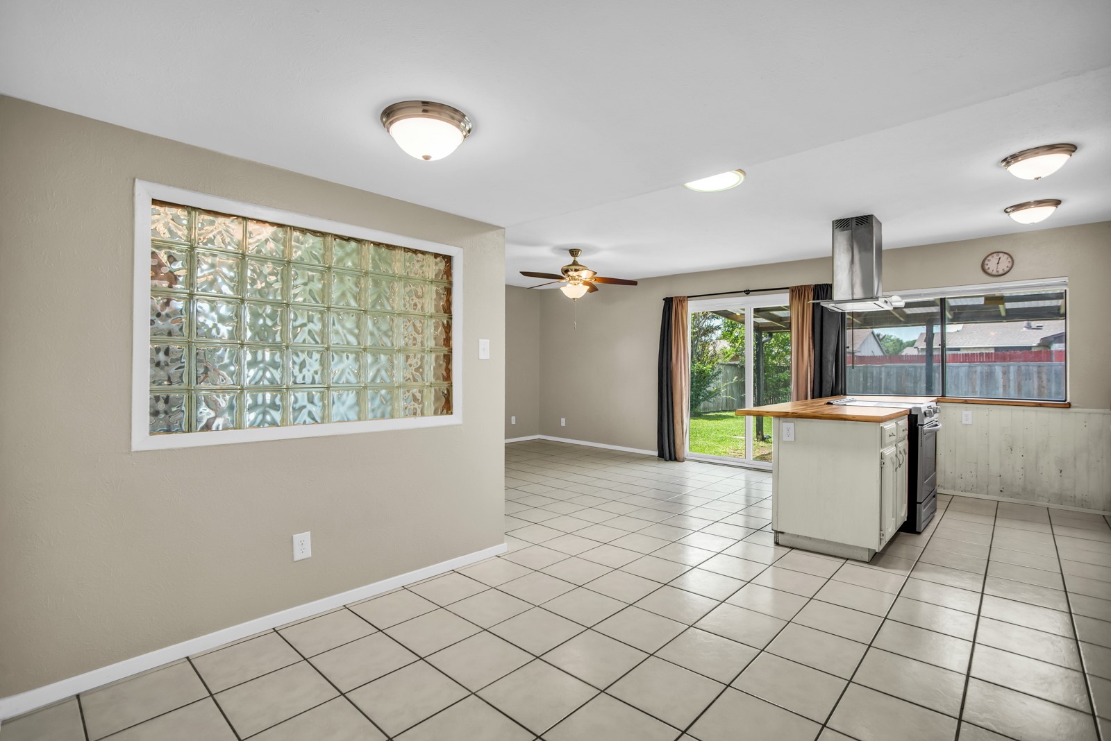 1917 Vine Drive Garland TX 75040