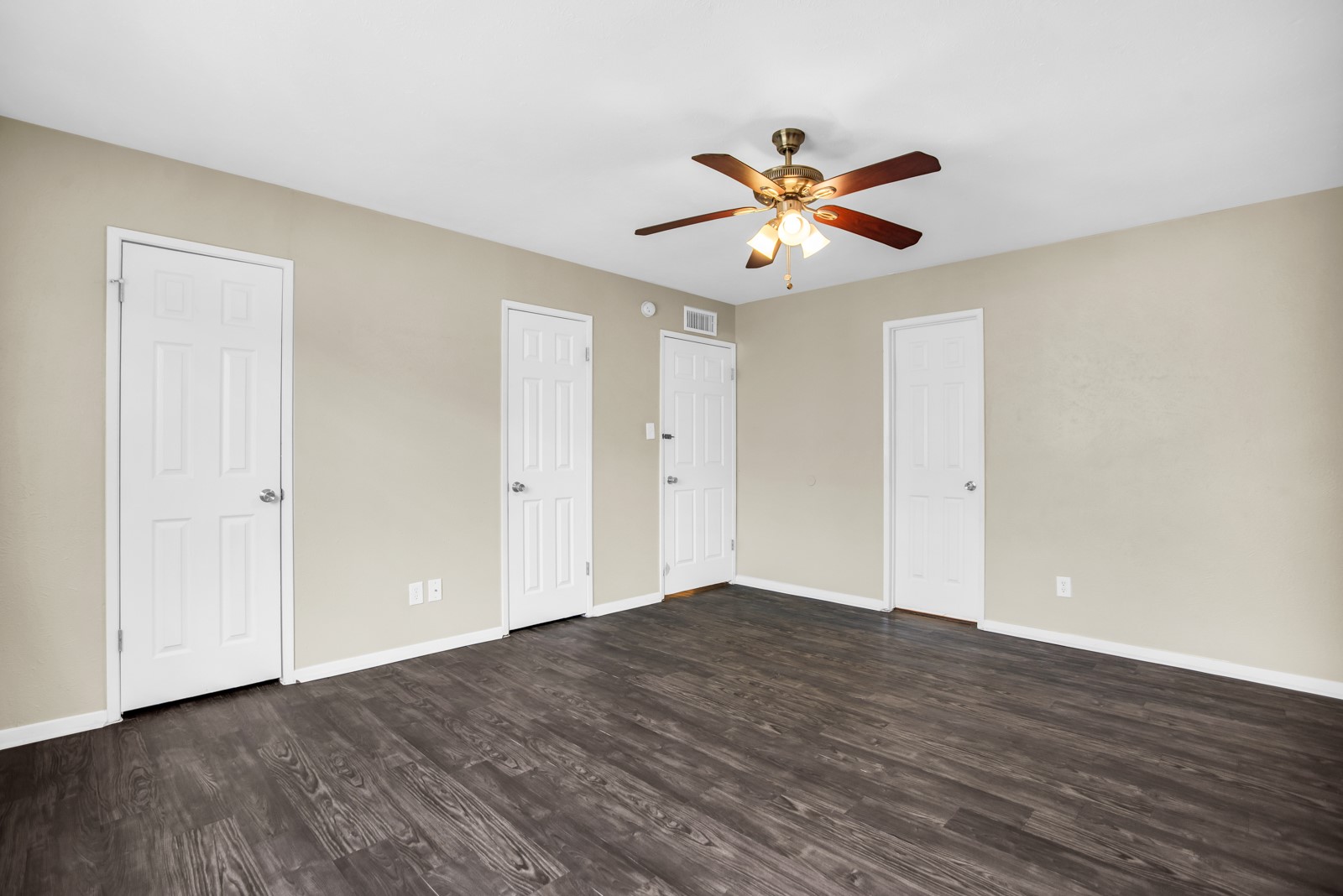 1917 Vine Drive Garland TX 75040