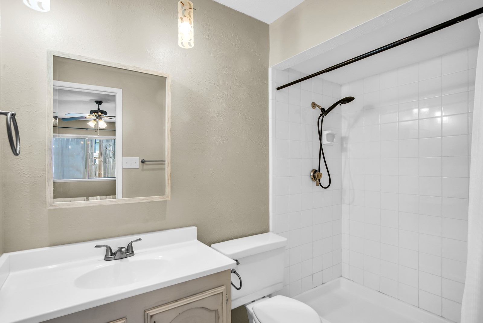 1917 Vine Drive Garland TX 75040