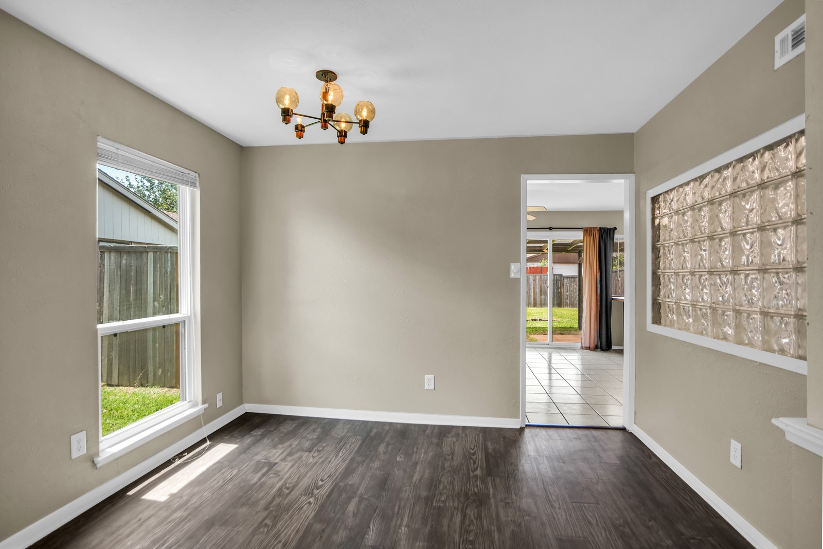 1917 Vine Drive Garland TX 75040
