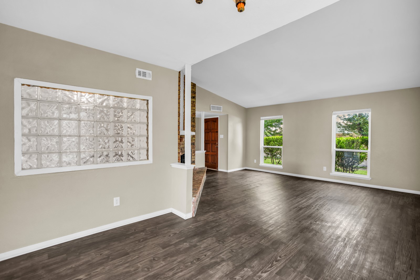 1917 Vine Drive Garland TX 75040