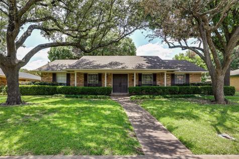 726 Little Creek Drive Duncanville TX 75116