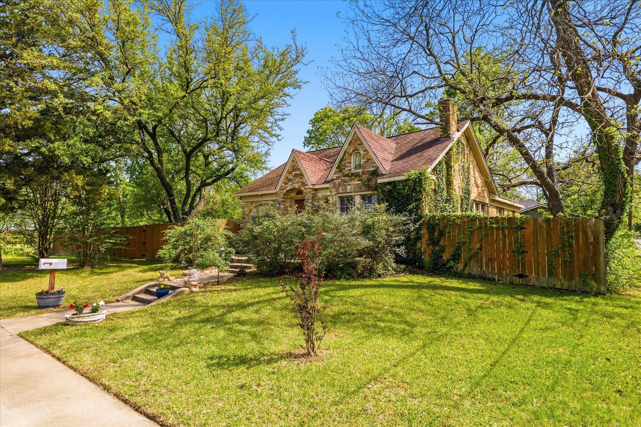 2019 Oneal Street Greenville TX 75401