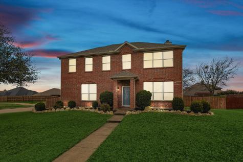 702 Buck Horn Court Midlothian TX 76065