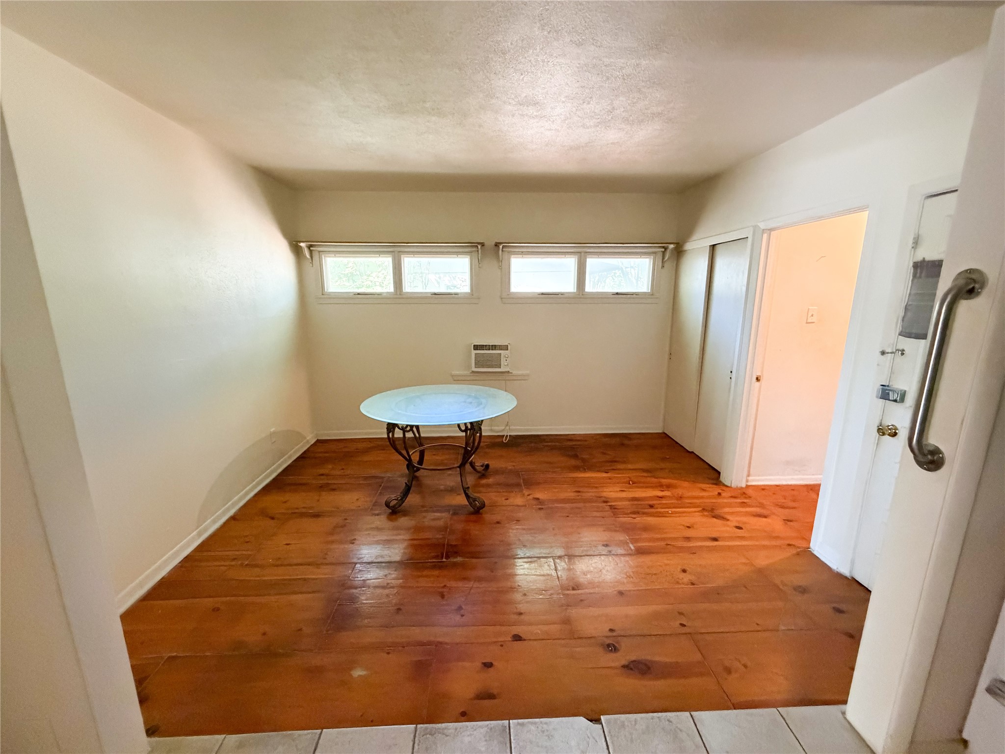 5013 Merida Avenue Fort Worth TX 76115