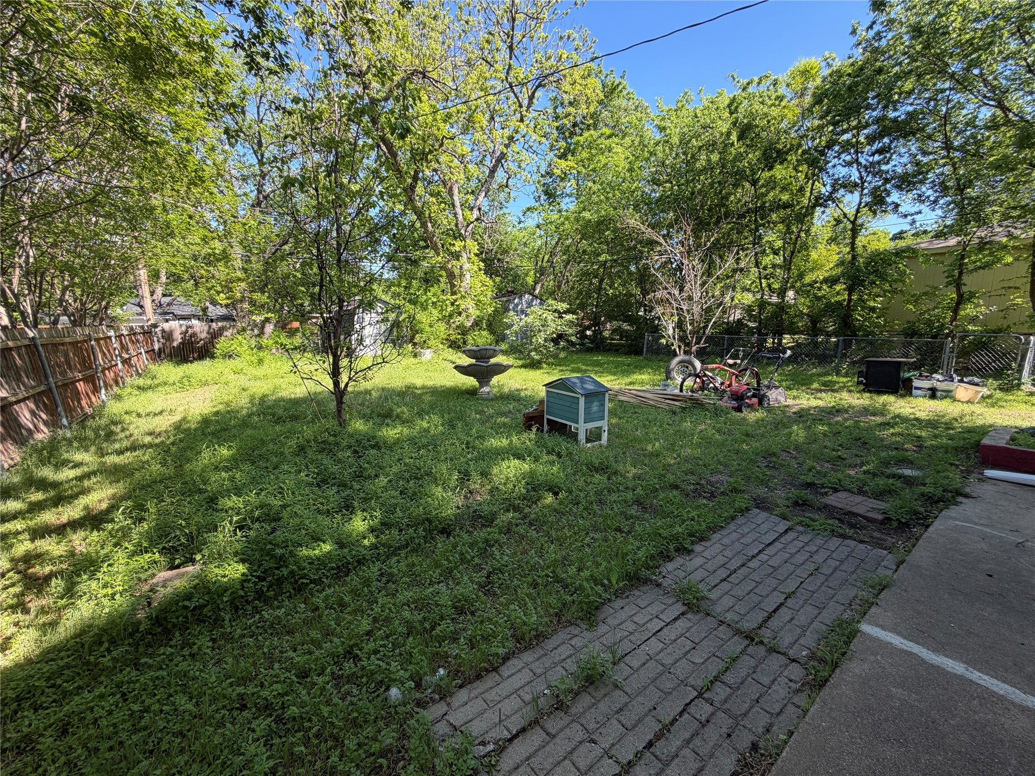 5013 Merida Avenue Fort Worth TX 76115