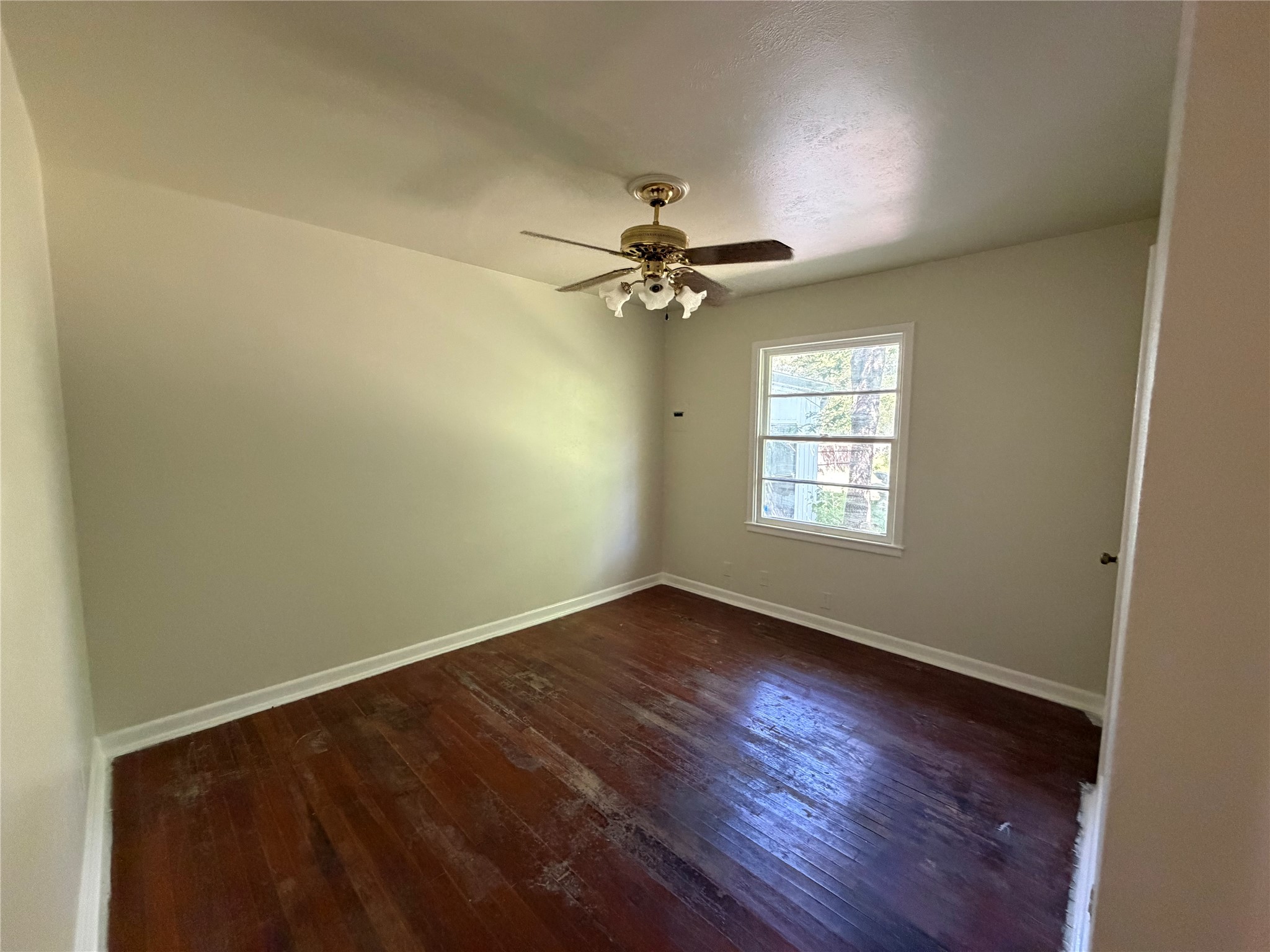 5013 Merida Avenue Fort Worth TX 76115