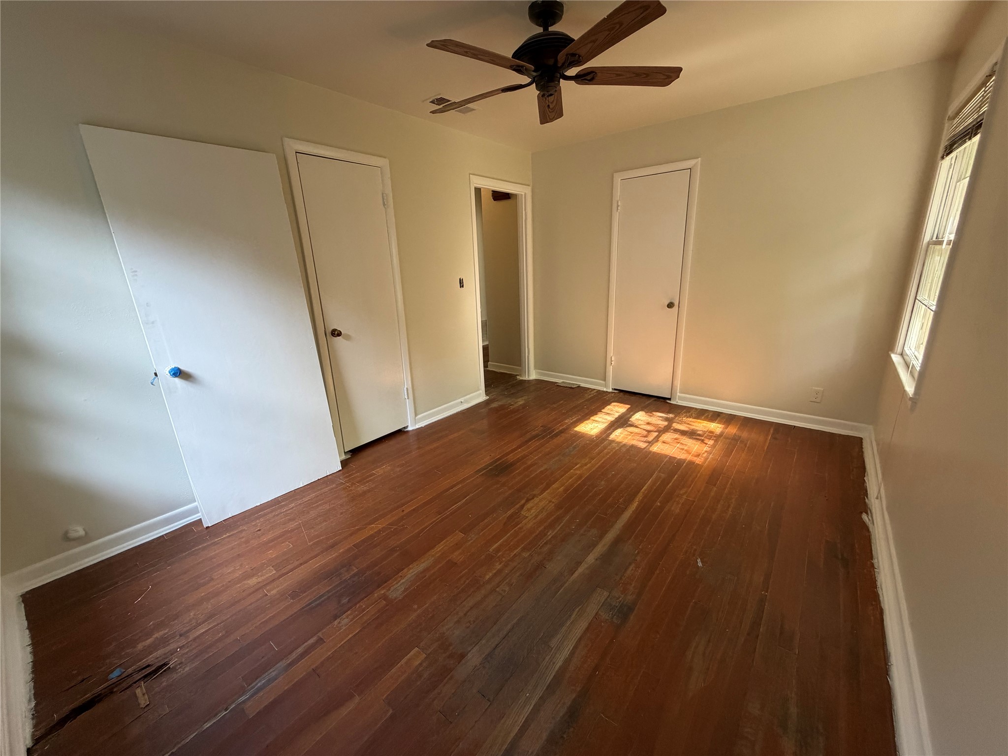 5013 Merida Avenue Fort Worth TX 76115