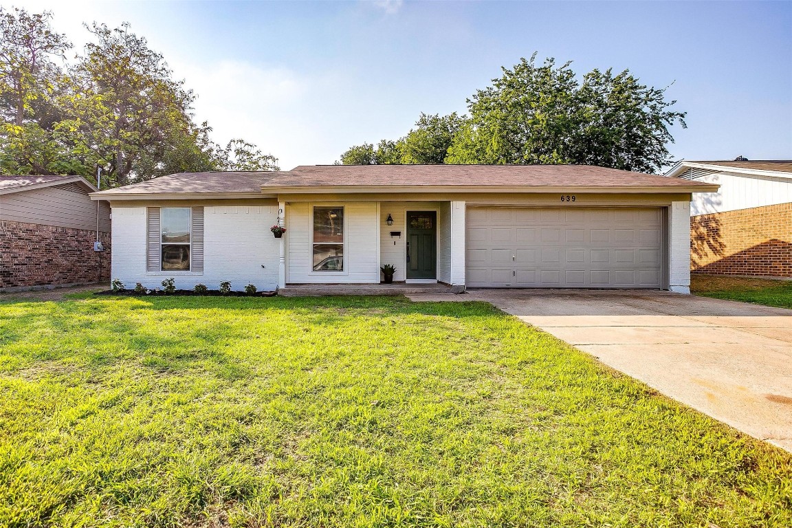 639 Lisa Street Burleson TX 76028