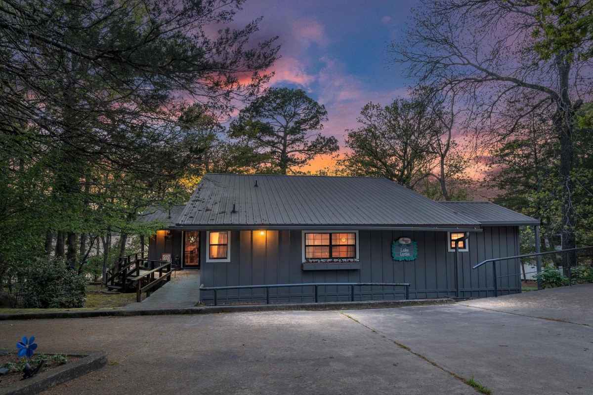 136 County Road 3232 Quitman TX 75783