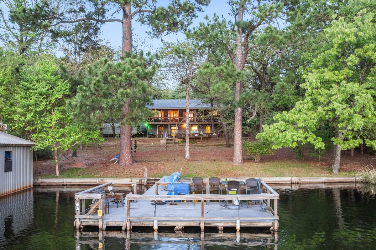 136 County Road 3232 Quitman TX 75783