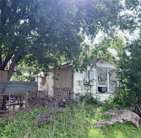 1404 2nd Street Brownwood TX 76801