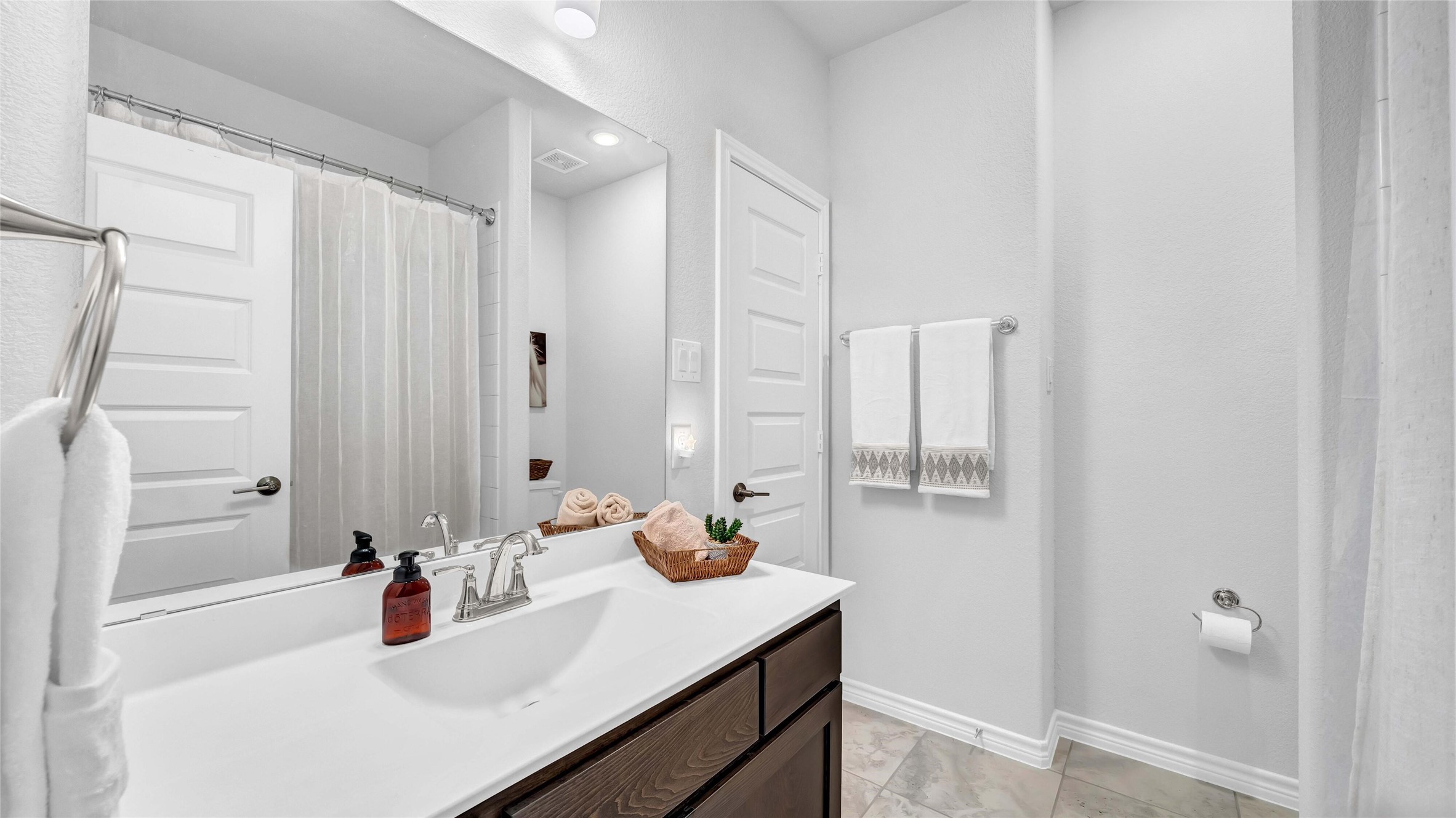 1017 Wrenwood Drive Justin TX 76247