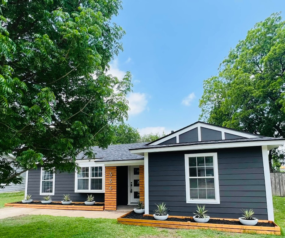334 NW Lorna Street Burleson TX 76028