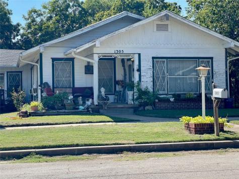 1305 NW 1st Avenue Mineral Wells TX 76067