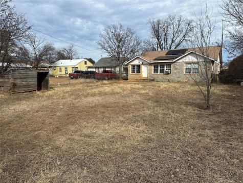 1809 9th Street Brownwood TX 76801