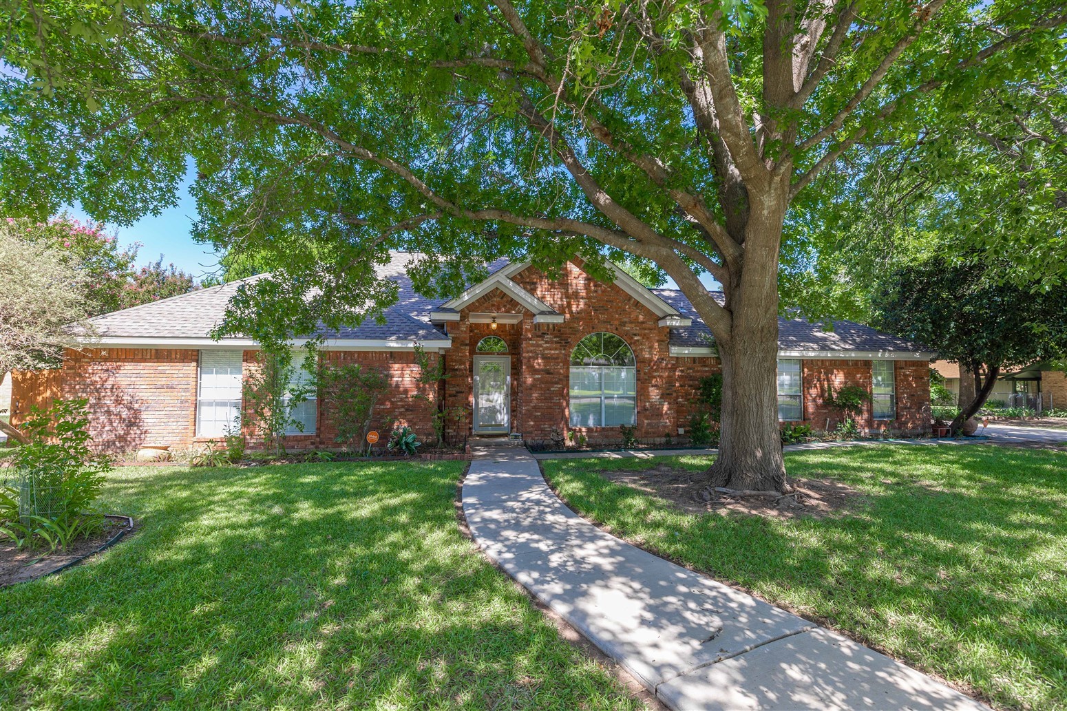 203 Lori Lane Brownwood TX 76801