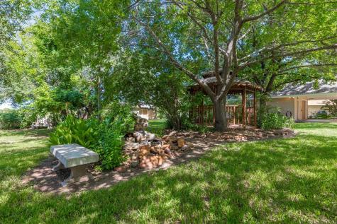 203 Lori Lane Brownwood TX 76801